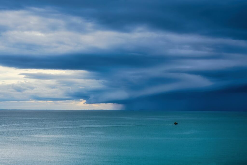 24-DESPIERRE Jean-Charles - Vers l'orage